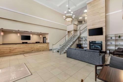 Imagen de los interiores del Hotel Country Inn & Suites By Radisson, Elk Grove Village. Foto 19