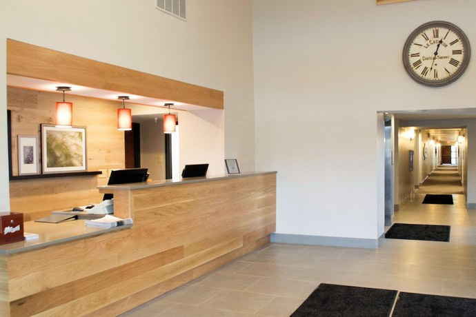 Imagen de los interiores del Hotel Country Inn & Suites By Radisson, Erie. Foto 12