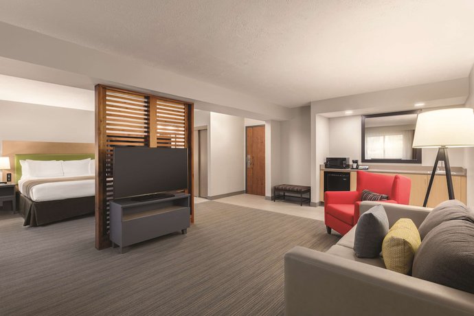 Imagen de la habitación del Hotel Country Inn & Suites By Radisson, Erie. Foto 6