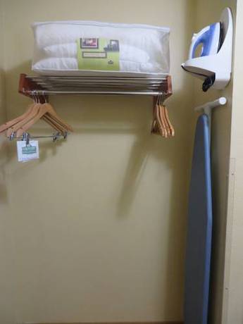 Imagen de la habitación del Hotel Country Inn & Suites By Radisson, Fort Worth. Foto 3