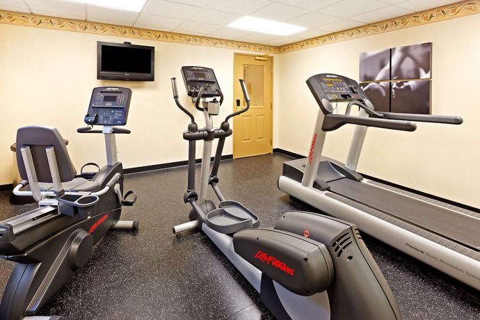 Imagen de los interiores del Hotel Country Inn & Suites By Radisson, Harrisburg North. Foto 17