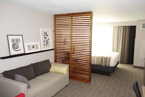 Imagen de la habitación del Hotel Country Inn & Suites By Radisson, Lawrence, KS. Foto 1