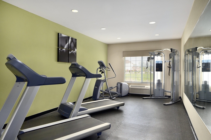 Imagen de los interiores del Hotel Country Inn & Suites By Radisson, Michigan City, IN. Foto 16
