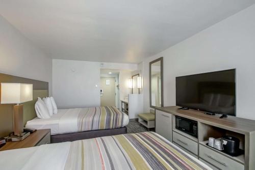 Imagen de la habitación del Hotel Country Inn & Suites By Radisson, New Orleans I-10 East, LA. Foto 16