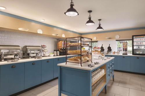 Imagen del bar/restaurante del Hotel Country Inn & Suites By Radisson, Pigeon Forge Sou. Foto 8