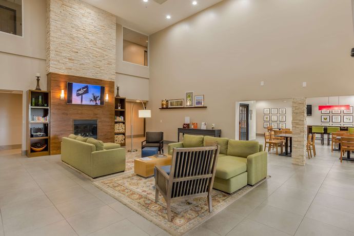 Imagen de los interiores del Hotel Country Inn & Suites By Radisson, St. Petersburg -. Foto 14