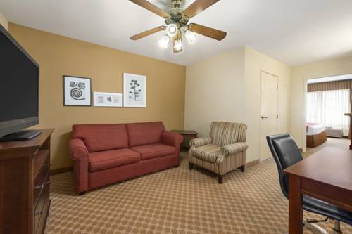 Imagen de la habitación del Hotel Country Inn & Suites By Radisson, Topeka West. Foto 7