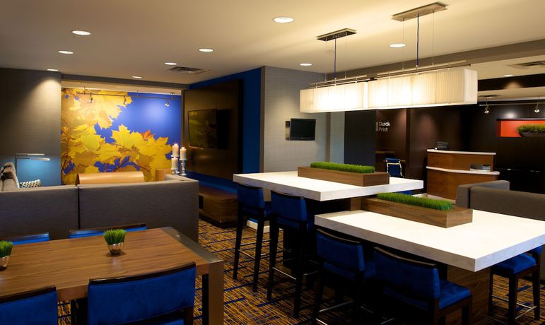 Imagen general del Hotel Country Inn & Suites by Radisson, Columbus-Edinburgh. Foto 2