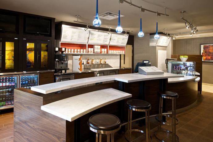 Imagen del bar/restaurante del Hotel Country Inn & Suites by Radisson, Columbus-Edinburgh. Foto 6