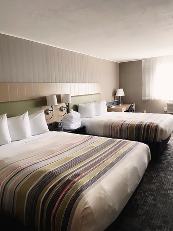 Imagen de la habitación del Hotel Country Inn & Suites by Radisson, Delta Park North Portland. Foto 9