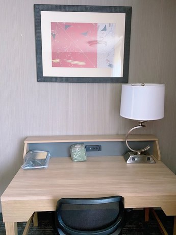 Imagen de la habitación del Hotel Country Inn & Suites by Radisson, Delta Park North Portland. Foto 11