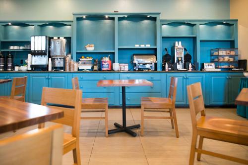 Imagen general del Hotel Country Inn & Suites by Radisson, Effingham, IL. Foto 1