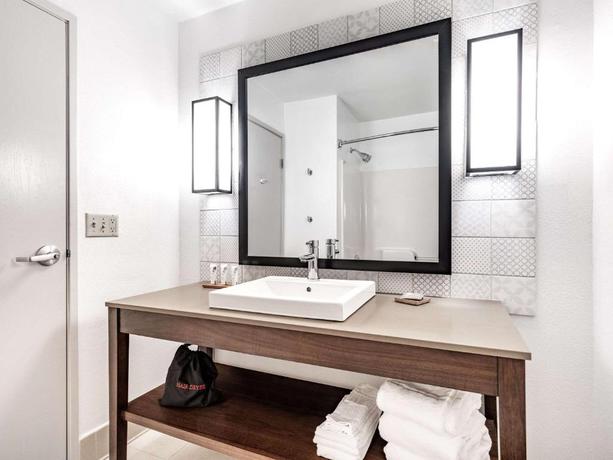 Imagen de la habitación del Hotel Country Inn & Suites by Radisson, Maumee - Toledo. Foto 9