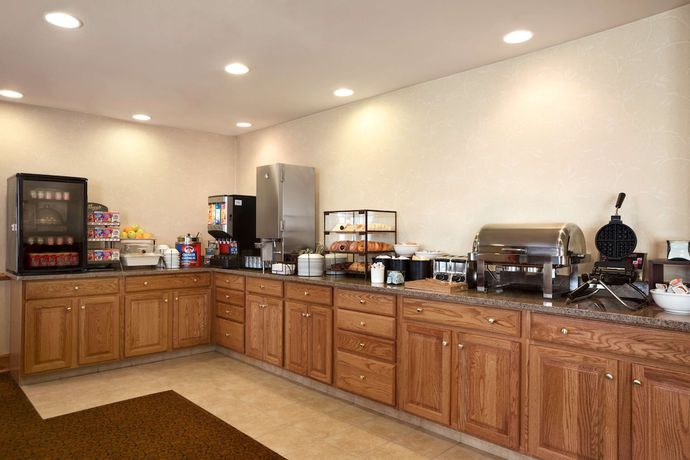 Imagen del bar/restaurante del Hotel Country Inn & Suites by Radisson, Maumee - Toledo. Foto 6