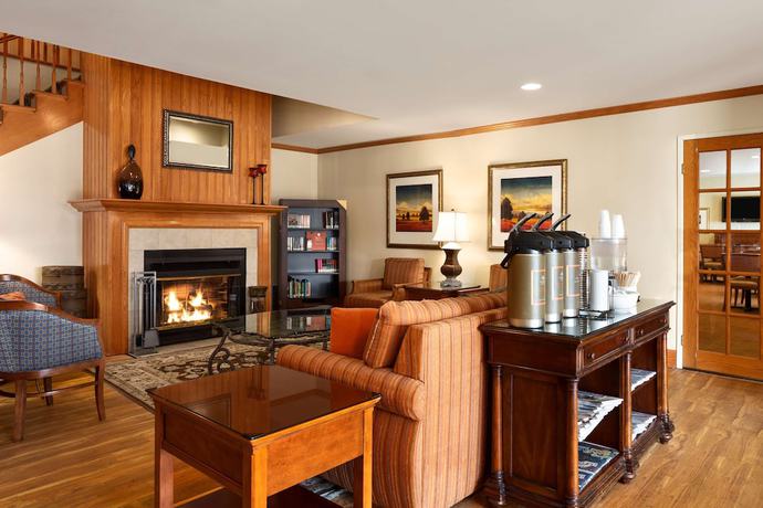 Imagen del bar/restaurante del Hotel Country Inn & Suites by Radisson, Maumee - Toledo. Foto 7