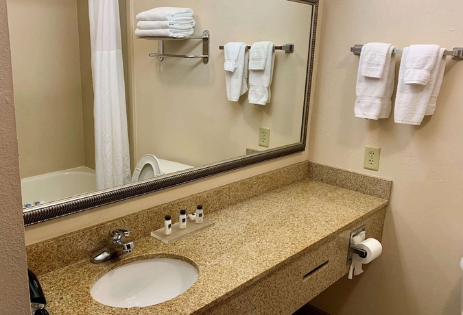 Imagen de la habitación del Hotel Country Inn & Suites by Radisson, Midway - Tallahassee West. Foto 15