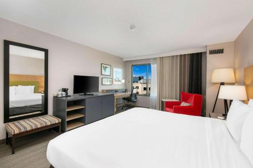 Imagen de la habitación del Hotel Country Inn & Suites by Radisson, San Diego North. Foto 17