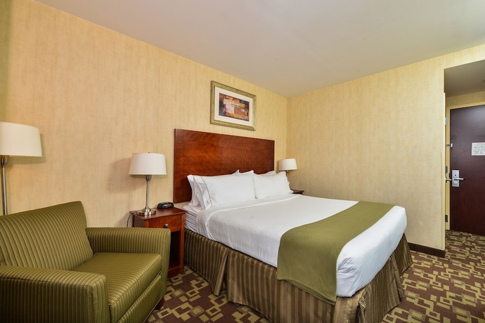 Imagen de la habitación del Hotel Country Inn & Suites by Radisson, Staten Island. Foto 9