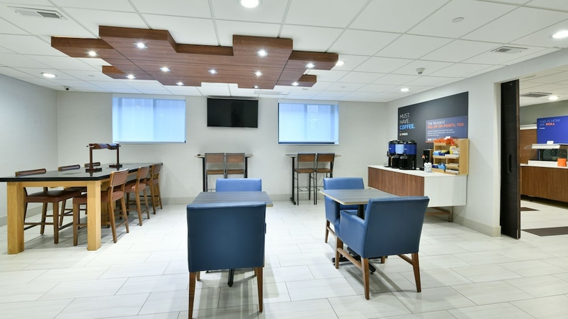 Imagen del bar/restaurante del Hotel Country Inn & Suites by Radisson, Staten Island. Foto 3