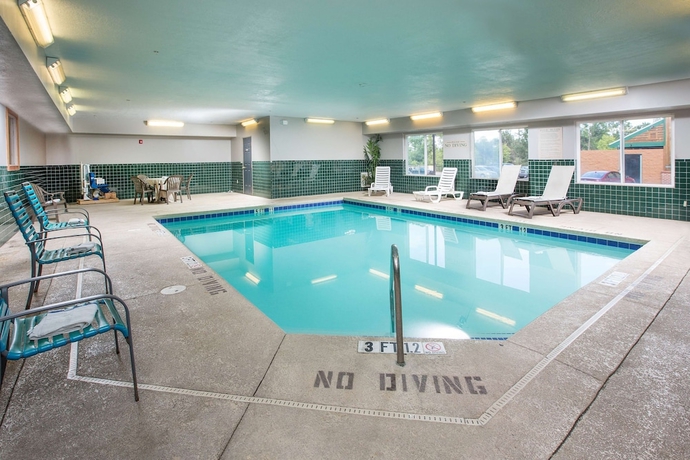 Imagen de la piscina del Hotel Country Inn and Suites By Radisson, Augusta At I-20, Ga. Foto 18