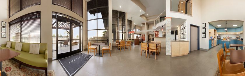 Imagen de los interiores del Hotel Country Inn and Suites By Radisson, Bakersfield, Ca. Foto 14