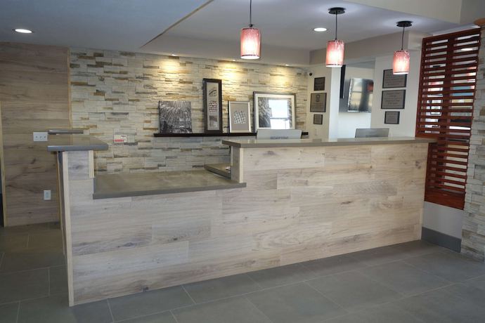 Imagen de los interiores del Hotel Country Inn and Suites By Radisson, Bakersfield, Ca. Foto 16