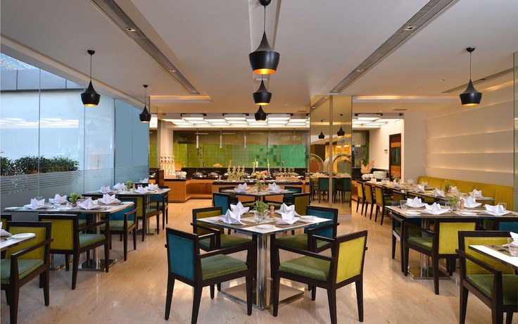 Imagen del bar/restaurante del Hotel Country Inn and Suites By Radisson, Bengaluru Hebbal Road. Foto 3
