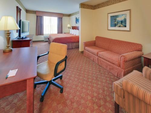 Imagen de la habitación del Hotel Country Inn and Suites By Radisson, Bentonville South - Rogers, Ar. Foto 14