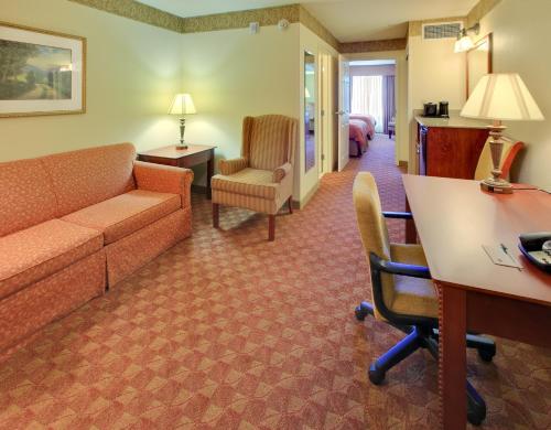Imagen de la habitación del Hotel Country Inn and Suites By Radisson, Bentonville South - Rogers, Ar. Foto 15