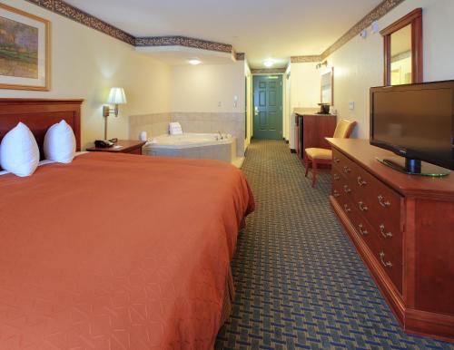 Imagen de la habitación del Hotel Country Inn and Suites By Radisson, Bentonville South - Rogers, Ar. Foto 17