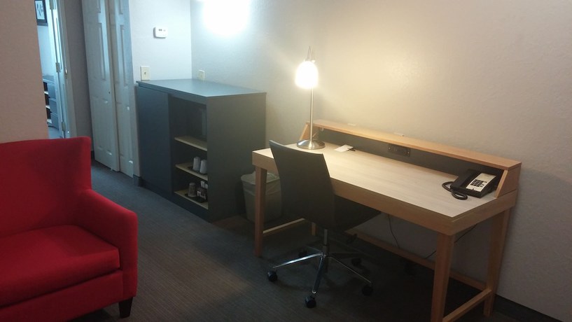 Imagen de la habitación del Hotel Country Inn and Suites By Radisson, Brunswick I-95, Ga. Foto 6