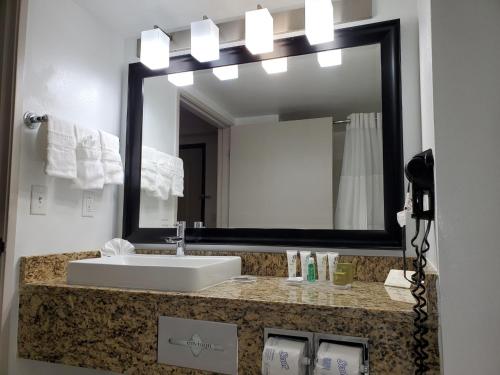Imagen de la habitación del Hotel Country Inn and Suites By Radisson, Buford At Mall Of Georgia, Ga. Foto 7