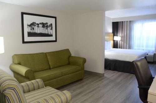 Imagen de la habitación del Hotel Country Inn and Suites By Radisson, Buford At Mall Of Georgia, Ga. Foto 10