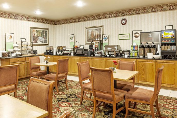 Imagen del bar/restaurante del Hotel Country Inn and Suites By Radisson, Charleston North, Sc. Foto 5