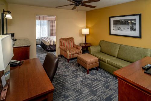Imagen de la habitación del Hotel Country Inn and Suites By Radisson, Charleston South, Wv. Foto 8