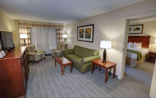 Imagen de la habitación del Hotel Country Inn and Suites By Radisson, Charlotte I-85 Airport, Nc. Foto 18