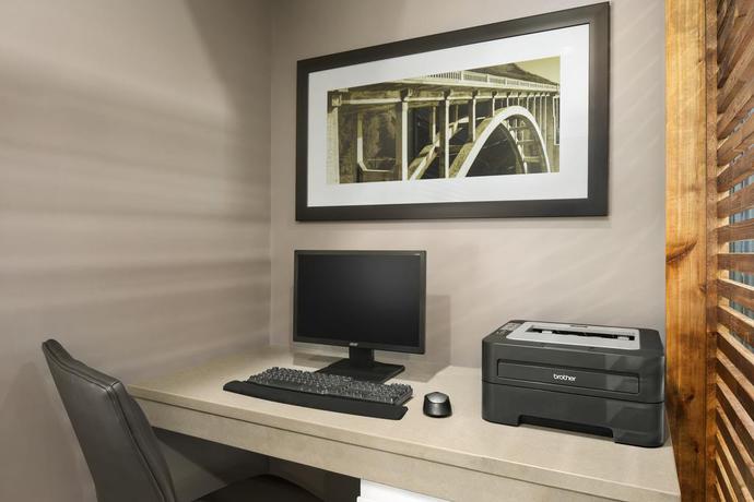 Imagen de los interiores del Hotel Country Inn and Suites By Radisson, Columbus Airport, Oh. Foto 6