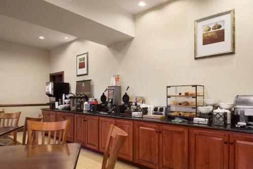 Imagen general del Hotel Country Inn and Suites By Radisson, Crestview, Fl. Foto 3