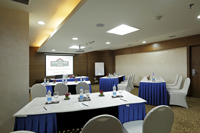 Imagen de los interiores del Hotel Country Inn and Suites By Radisson, Delhi Saket. Foto 12