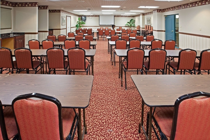 Imagen de los interiores del Hotel Country Inn and Suites By Radisson, Elkhart North, In. Foto 11