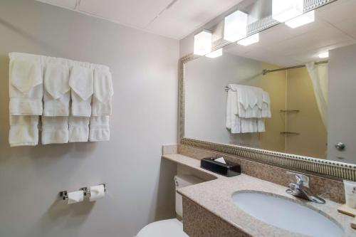 Imagen de la habitación del Hotel Country Inn and Suites By Radisson, Fredericksburg South (i-95), Va. Foto 17