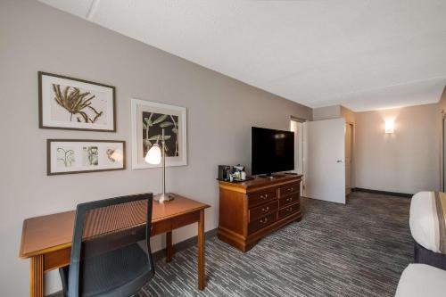 Imagen de la habitación del Hotel Country Inn and Suites By Radisson, Fredericksburg South (i-95), Va. Foto 19