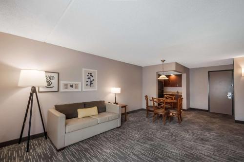Imagen de la habitación del Hotel Country Inn and Suites By Radisson, Fredericksburg South (i-95), Va. Foto 20