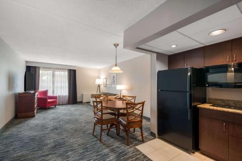 Imagen general del Hotel Country Inn and Suites By Radisson, Fredericksburg South (i-95), Va. Foto 5