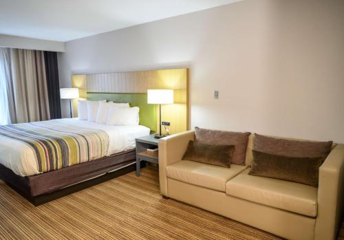 Imagen de la habitación del Hotel Country Inn and Suites By Radisson, Greenfield, In. Foto 16