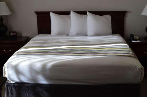 Imagen de la habitación del Hotel Country Inn and Suites By Radisson, Gurnee, Il. Foto 19