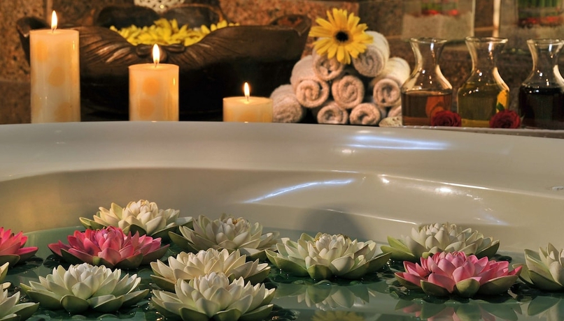 Imagen de la piscina del Hotel Country Inn and Suites By Radisson, Gurugram Sector 12. Foto 19