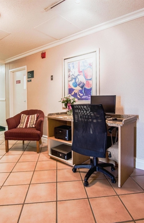 Imagen de los interiores del Hotel Country Inn and Suites By Radisson, Hoffman Estates, Il. Foto 12