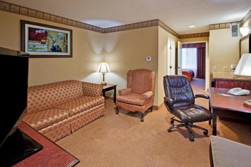 Imagen de la habitación del Hotel Country Inn and Suites By Radisson, Hot Springs, Ar. Foto 13