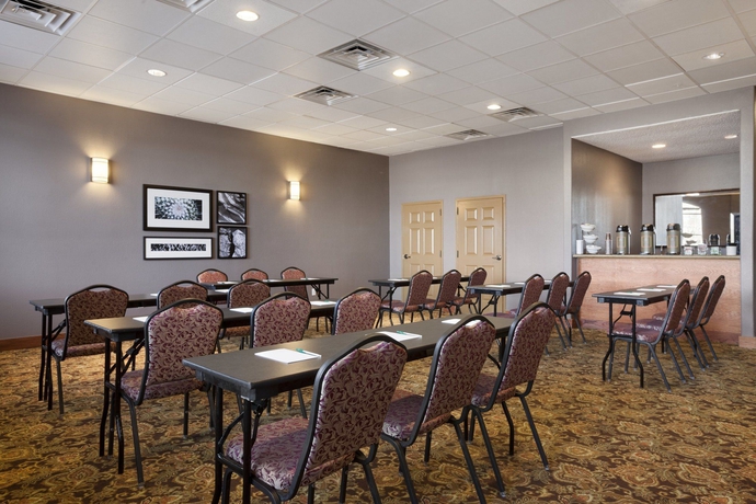 Imagen de los interiores del Hotel Country Inn and Suites By Radisson, Houston Intercontinental Airport East, Tx. Foto 12